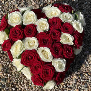 PFAssistance - Composition florale coeur Amor