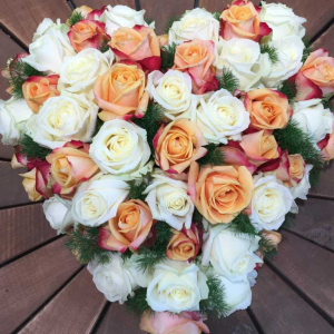 PF Assistance - Composition florale coeur Melba