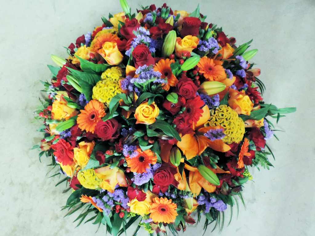 PF Assistance - Composition florale coussin Pétillant PF Assistance - Composition florale coussin Pétillant