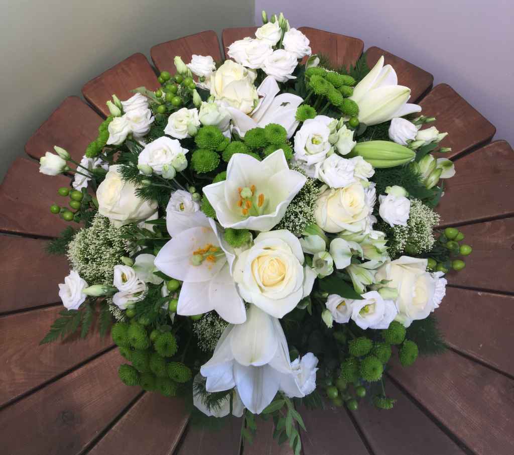 PF Assistance - Composition florale panier Nuage PF Assistance - Composition florale panier Nuage