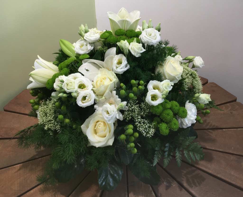 PF Assistance - Composition florale panier Nuage PF Assistance - Composition florale panier Nuage