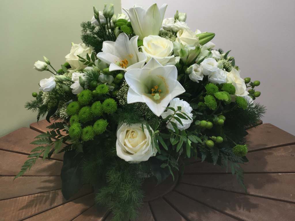 PF Assistance - Composition florale panier Nuage PF Assistance - Composition florale panier Nuage