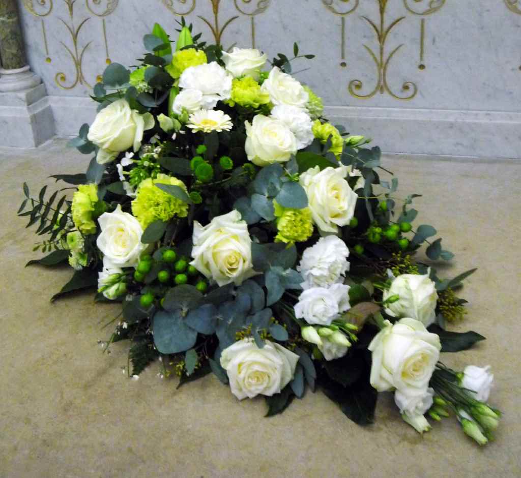 PF Assistance - Composition florale gerbe Pureté PF Assistance - Composition florale gerbe Pureté