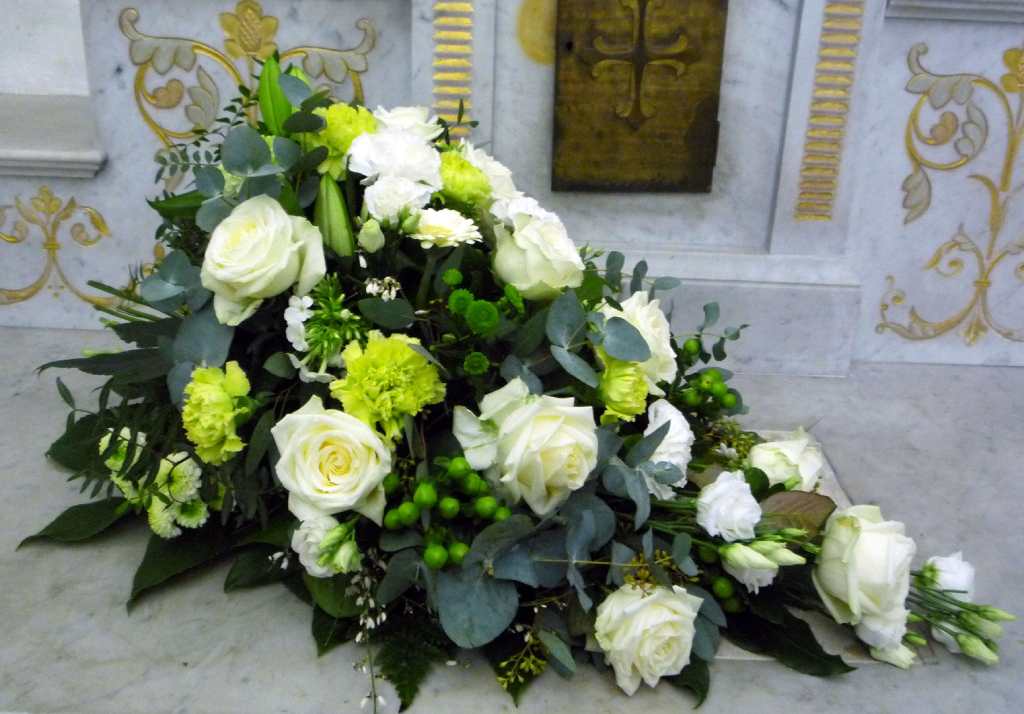 PF Assistance - Composition florale gerbe Pureté PF Assistance - Composition florale gerbe Pureté